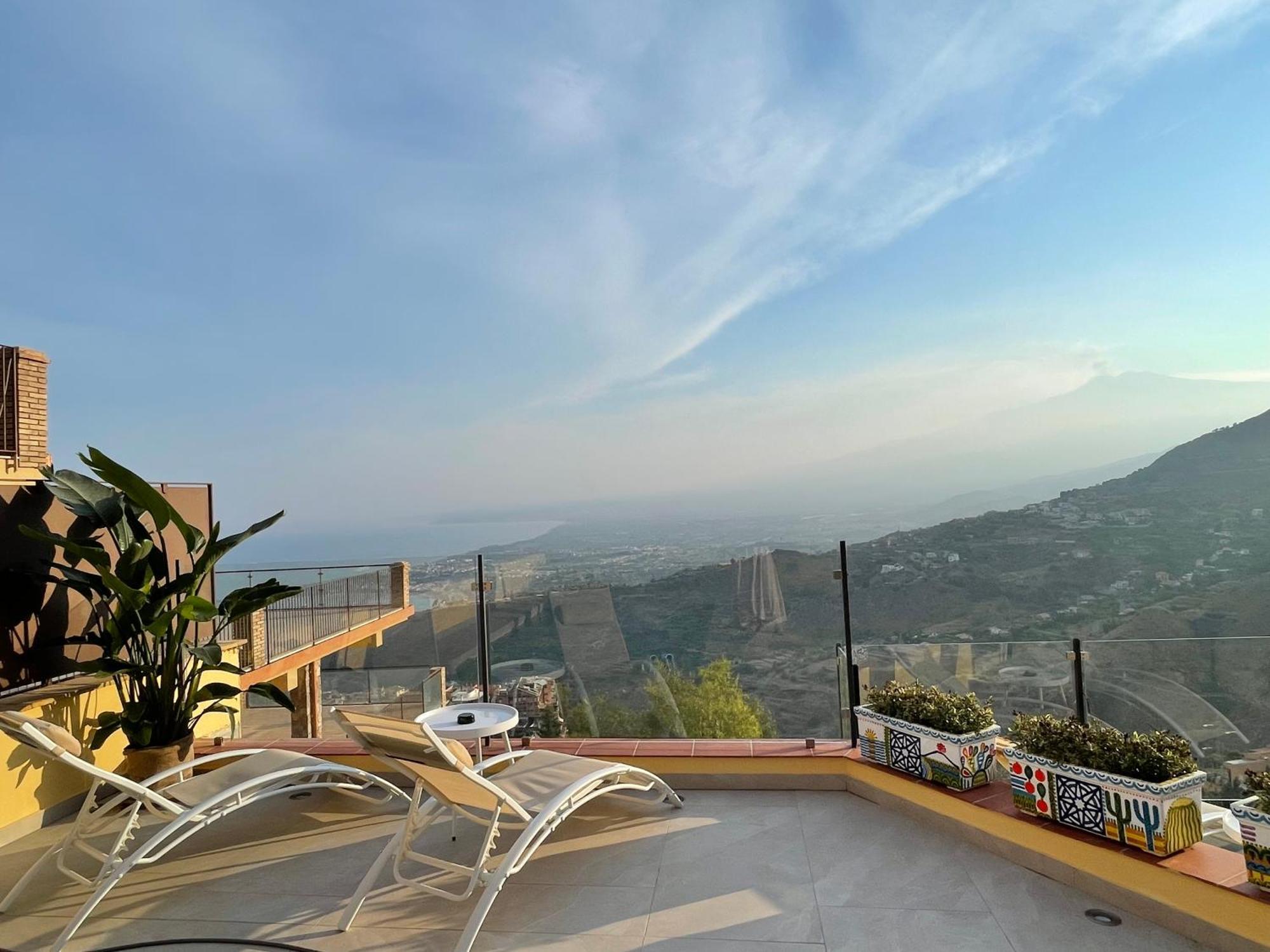 Villa Da Vinci Luxury Panoramic Apartments - Taormina Rooms Collection Exterior photo