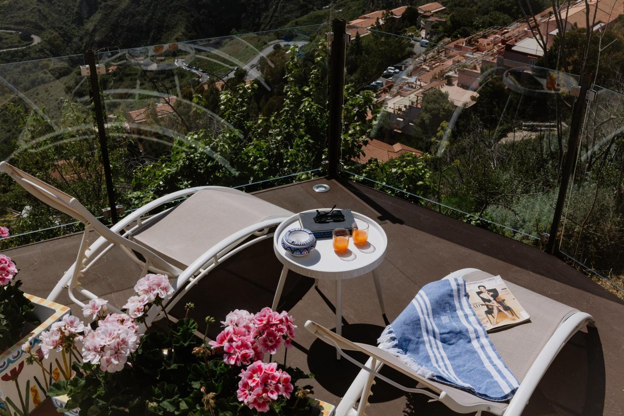 Villa Da Vinci Luxury Panoramic Apartments - Taormina Rooms Collection Exterior photo