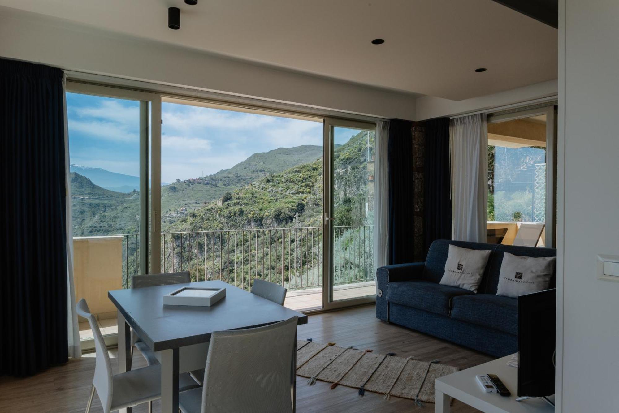 Villa Da Vinci Luxury Panoramic Apartments - Taormina Rooms Collection Exterior photo